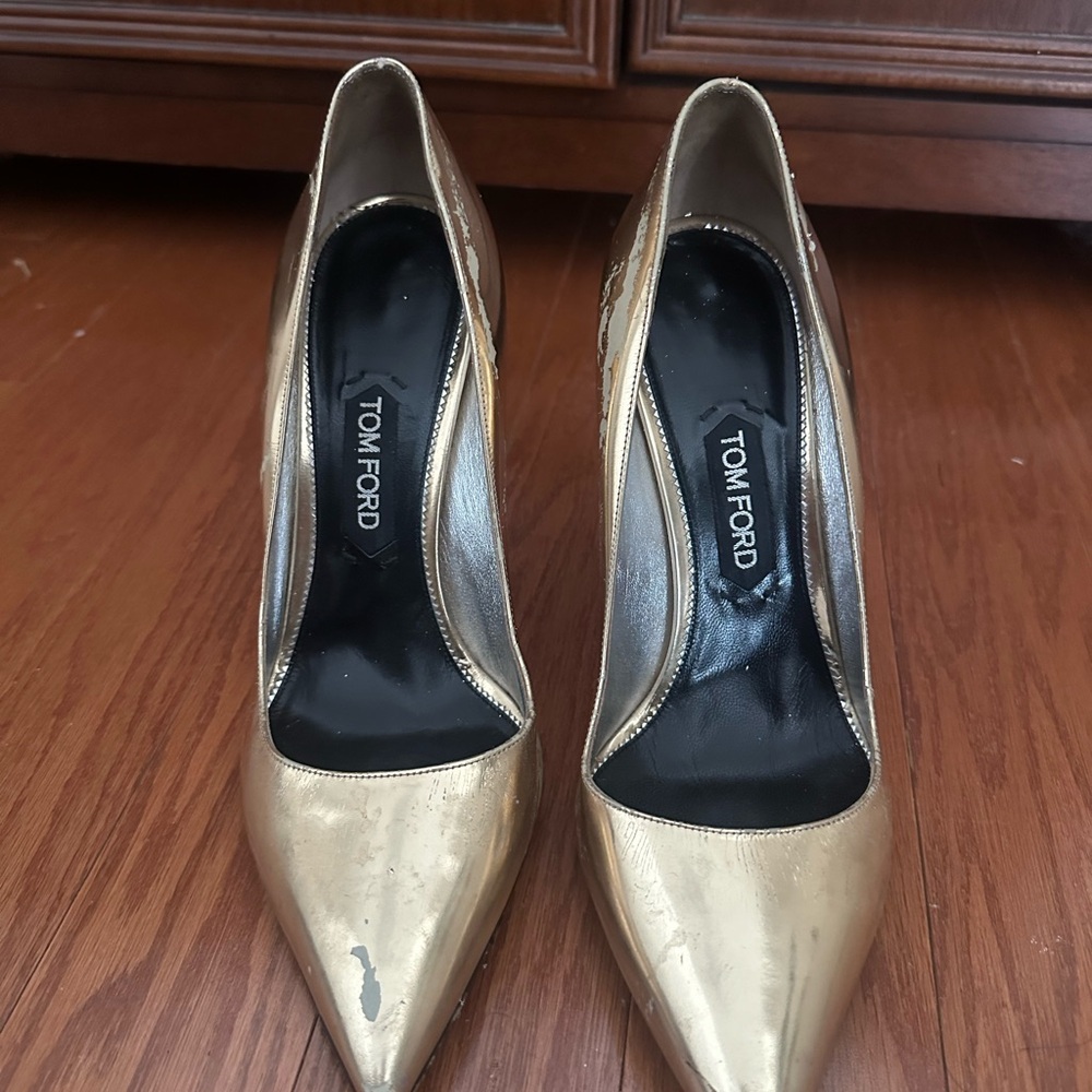 Tom Ford Metallic Gold Pointed Toe Pumps